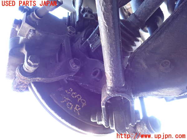 2UPJ-9236994300]クライスラー・300(LX36)右リアナックルハブ 中古_2