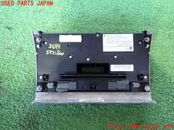 2UPJ-9236996066]クライスラー・300(LX36)エアコンスイッチ1 中古_2