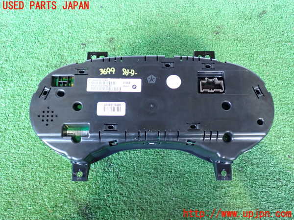 2UPJ-9236996170]クライスラー・300(LX36)スピードメーター 中古_2