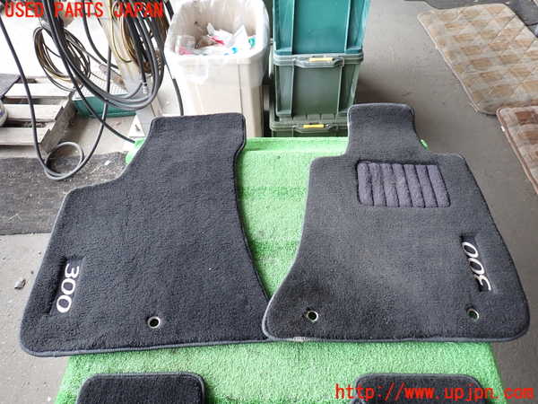 2UPJ-9236997800]クライスラー・300(LX36)フロアマット 中古_2