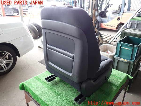 2UPJ-9236997035]クライスラー・300(LX36)運転席シート 中古_3
