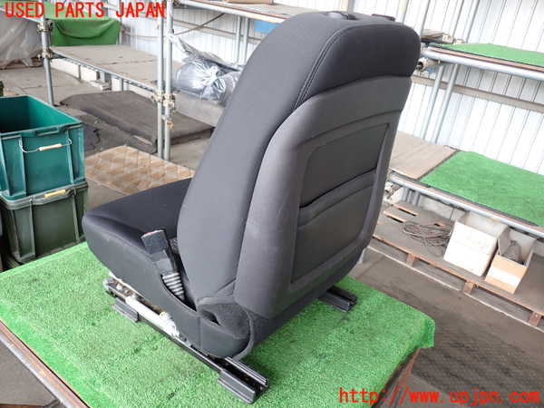 2UPJ-9236997035]クライスラー・300(LX36)運転席シート 中古_4