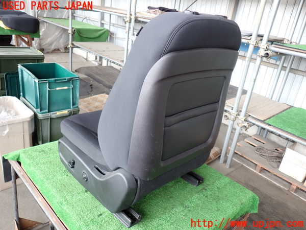 2UPJ-9236997065]クライスラー・300(LX36)助手席シート 中古_3