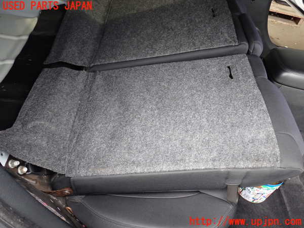 2UPJ-9236997385]クライスラー・300(LX36)リアシート 中古_4