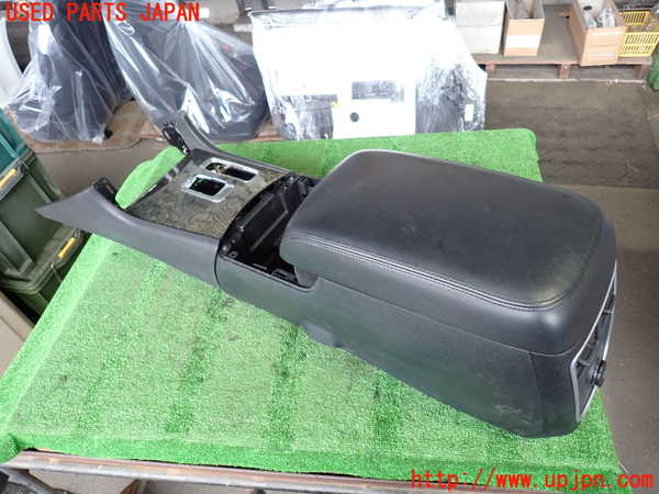 2UPJ-9236997540]クライスラー・300(LX36)センターコンソール 中古_2