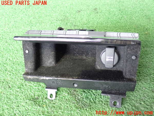 2UPJ-9236997841]クライスラー・300(LX36)小物入れ1 中古_2