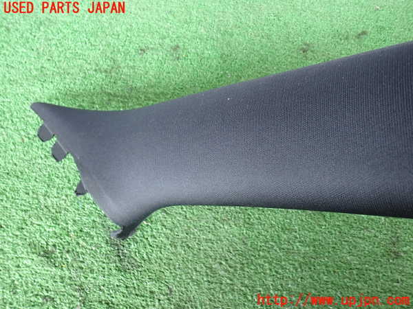 2UPJ-9236997655]クライスラー・300(LX36)右フロントピラートリム 中古_2