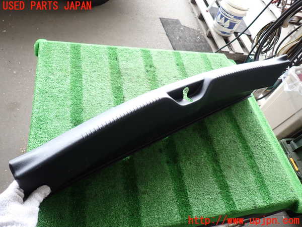 2UPJ-9236997740]クライスラー・300(LX36)スカッフプレート 中古_2