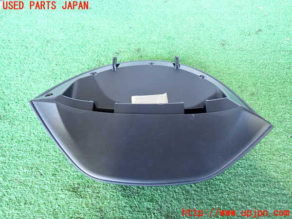 2UPJ-9236997510]クライスラー・300(LX36)メーターフード 中古_2