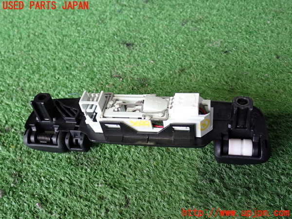 2UPJ-9236996412]クライスラー・300(LX36)ルームランプ2 (1列目右) 中古_2