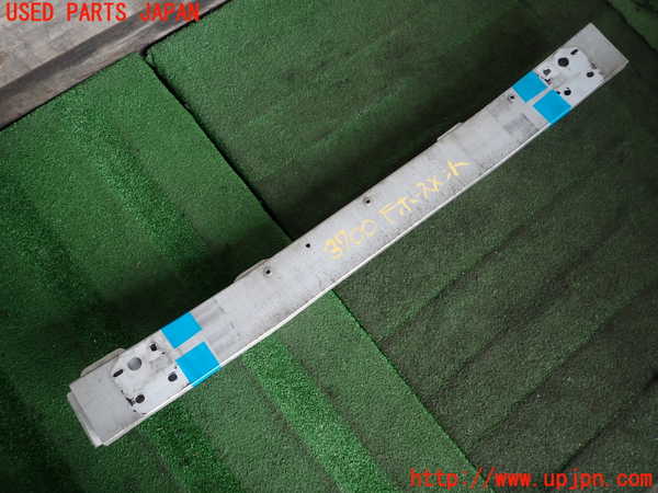 2UPJ-9237001014]アルテッツァ(GXE10)フロントバンパーホースメント 中古_2