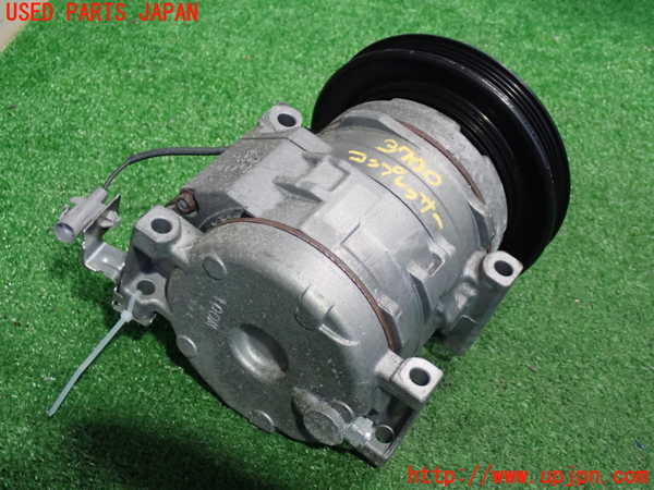2UPJ-9237006025]アルテッツァ(GXE10)エアコンコンプレッサー 中古_2