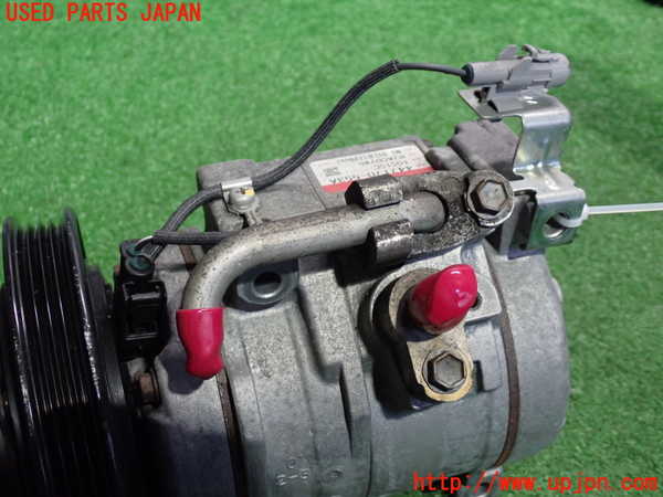 2UPJ-9237006025]アルテッツァ(GXE10)エアコンコンプレッサー 中古_4