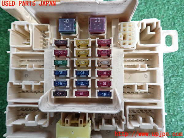 2UPJ-9237006741]アルテッツァ(GXE10)ヒューズボックス1(室内運転席側) 中古_3