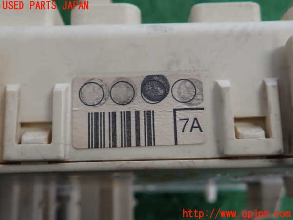 2UPJ-9237006742]アルテッツァ(GXE10)ヒューズボックス2(室内助手席側) 中古_4