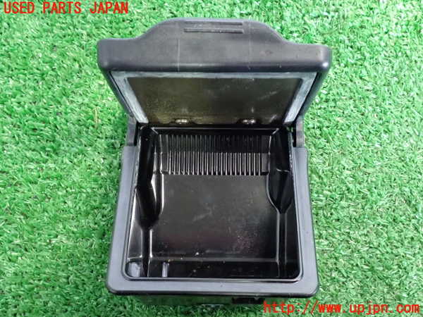 2UPJ-9237007821]アルテッツァ(GXE10)灰皿1 中古_2