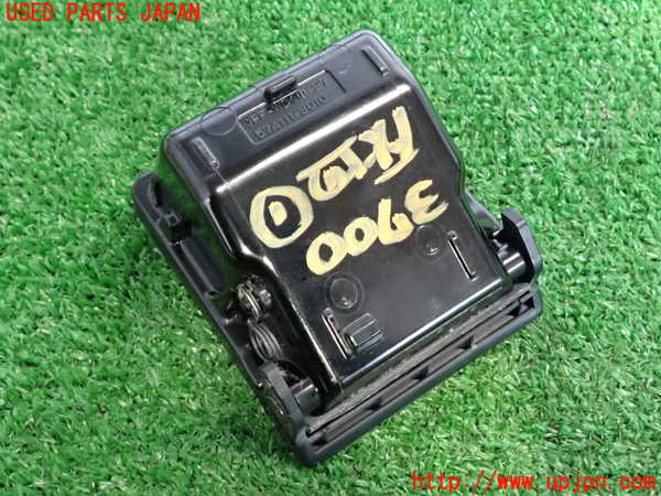 2UPJ-9237007821]アルテッツァ(GXE10)灰皿1 中古_3