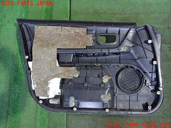 2UPJ-9237001234]アルテッツァ(GXE10)右前ドア内張り 中古_4