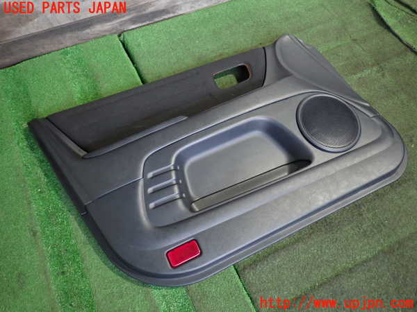 2UPJ-9237001264]アルテッツァ(GXE10)左前ドア内張り 中古_2
