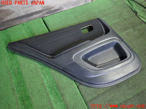 2UPJ-9237001324]アルテッツァ(GXE10)左後ドア内張り 中古_2