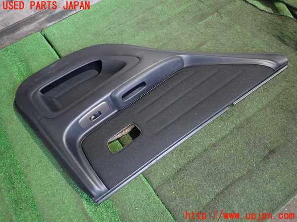 2UPJ-9237001324]アルテッツァ(GXE10)左後ドア内張り 中古_3