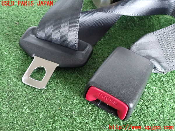 2UPJ-9237007135]アルテッツァ(GXE10)真中2列目シートベルト 中古_3