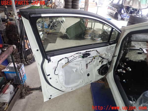 1UPJ-9237011260]カローラ ツーリング ハイブリッド(ZWE211W)左前ドア 中古(43R-00034 M2H4)_3