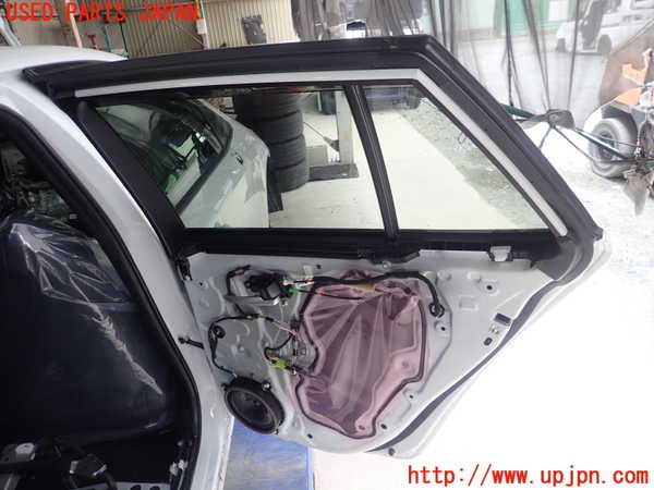 1UPJ-9237011290]カローラ ツーリング ハイブリッド(ZWE211W)右後ドア 中古(43R-005844 M31Q8)_3