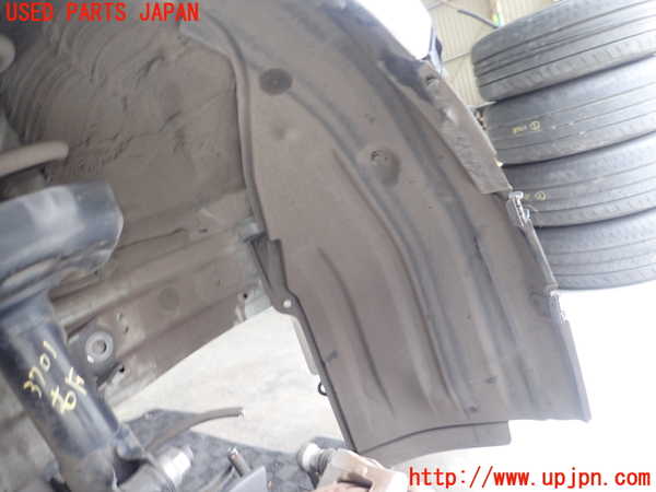 1UPJ-9237011090]カローラ ツーリング ハイブリッド(ZWE211W)右前フェンダーライナー 中古_2