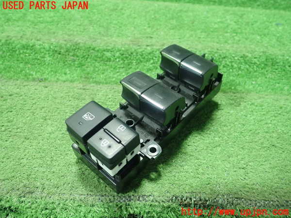 1UPJ-9237016240]カローラ ツーリング ハイブリッド(ZWE211W)右前パワーウィンドウスイッチ 中古_2