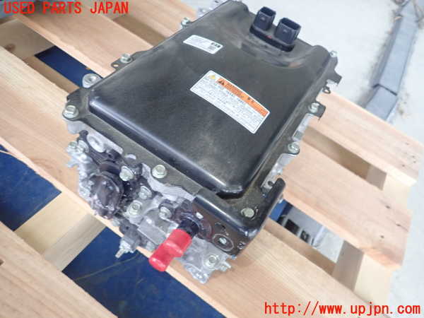 1UPJ-9237016916]カローラ ツーリング ハイブリッド(ZWE211W)インバーターコンバーター 中古_2