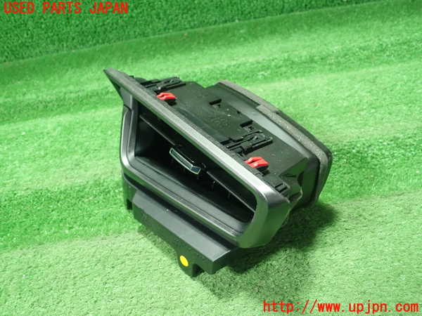1UPJ-9237017526]カローラ ツーリング ハイブリッド(ZWE211W)エアコン吹き出し口1 (右) 中古_2