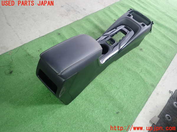1UPJ-9237017540]カローラ ツーリング ハイブリッド(ZWE211W)センターコンソール 中古_2