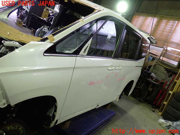 1UPJ-9237021260]ヴォクシー(ノア)(MZRA90W)左前ドア 中古 NSG M4O5 43R-00014_3