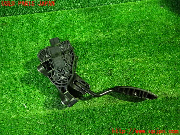 1UPJ-9237026381]ヴォクシー(ノア)(MZRA90W)センサー1(アクセルペダル) 中古_2