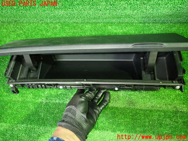 1UPJ-9237027516]ヴォクシー(ノア)(MZRA90W)グローブボックス1 中古_2