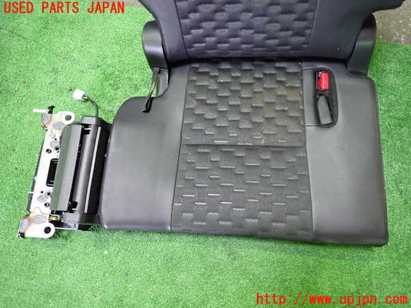 1UPJ-9237027235]ヴォクシー(ノア)(MZRA90W)右3列目シート 中古_3