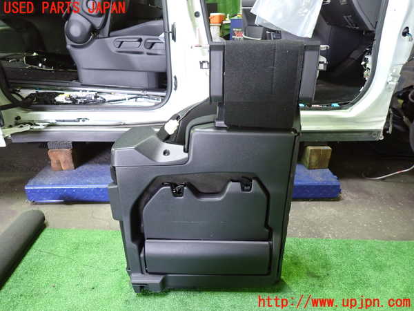 1UPJ-9237027235]ヴォクシー(ノア)(MZRA90W)右3列目シート 中古_5