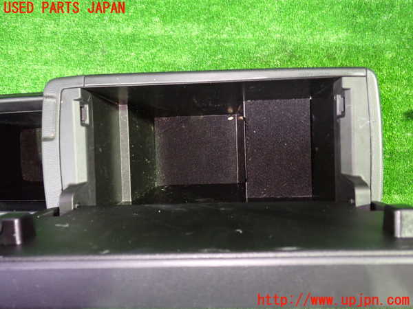 1UPJ-9237027540]ヴォクシー(ノア)(MZRA90W)センターコンソール 中古_3