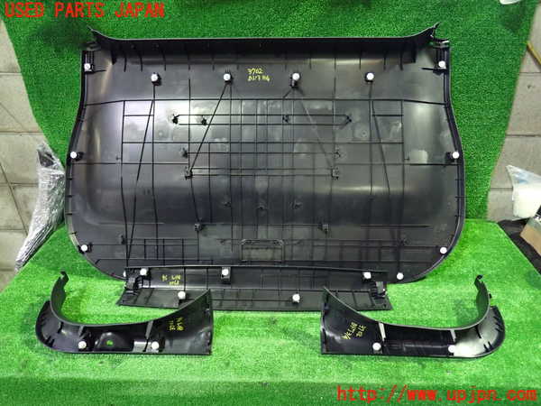 1UPJ-9237021578]ヴォクシー(ノア)(MZRA90W)バックドア内張り 中古_2