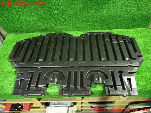 1UPJ-9237027771]ヴォクシー(ノア)(MZRA90W)ラゲッジトレイ1 中古_2