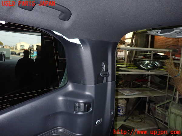 1UPJ-9237027675]ヴォクシー(ノア)(MZRA90W)右リアピラートリム 中古_3