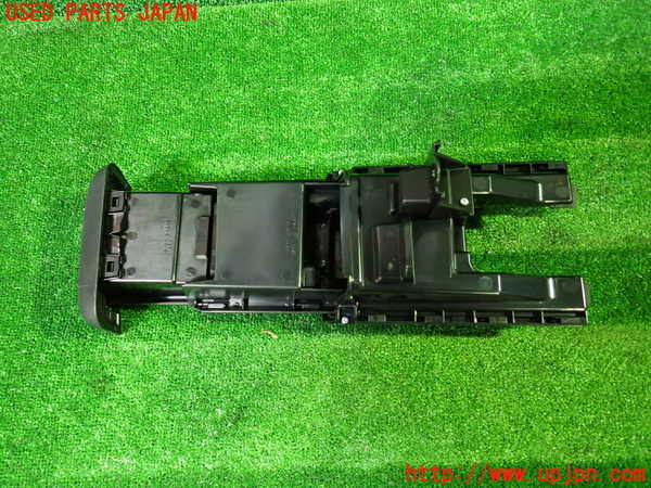 1UPJ-9237027810]ヴォクシー(ノア)(MZRA90W)ドリンクホルダー 中古_3