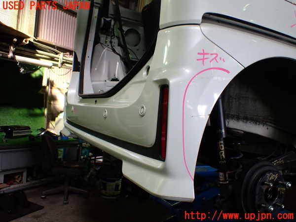 1UPJ-9237041610]スペーシア カスタム(MK53S)リアバンパー 中古_2