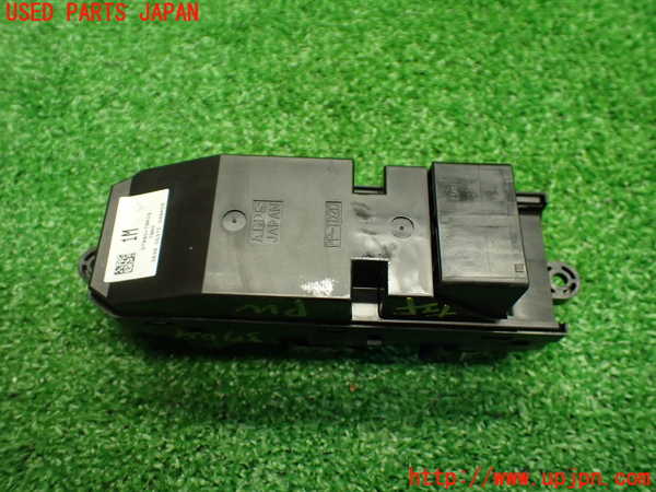 1UPJ-9237046240]スペーシア カスタム(MK53S)右前パワーウィンドウスイッチ 中古_4