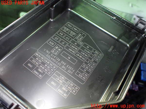 1UPJ-9237046741]スペーシア カスタム(MK53S)ヒューズボックス1 中古_3