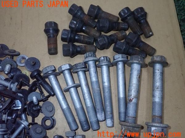 3UPJ=9237050720]BMW 528i(FR30 F10)ネジ・ナット・ステー類 セット ジャンク_2