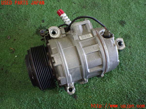 1UPJ-9237056025]BMW 528i(FR30)(F10)エアコンコンプレッサー 中古_3