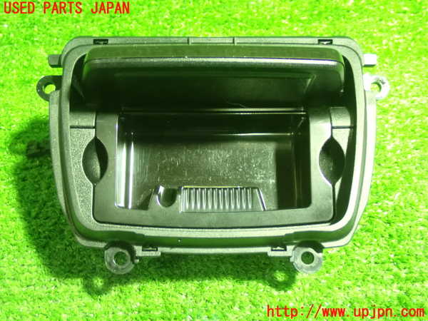 1UPJ-9237057821]BMW 528i(FR30)(F10)灰皿1 中古_2