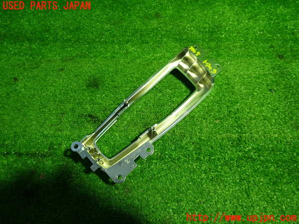 1UPJ-9237057693]BMW 528i(FR30)(F10)内装トリム類3 中古_3